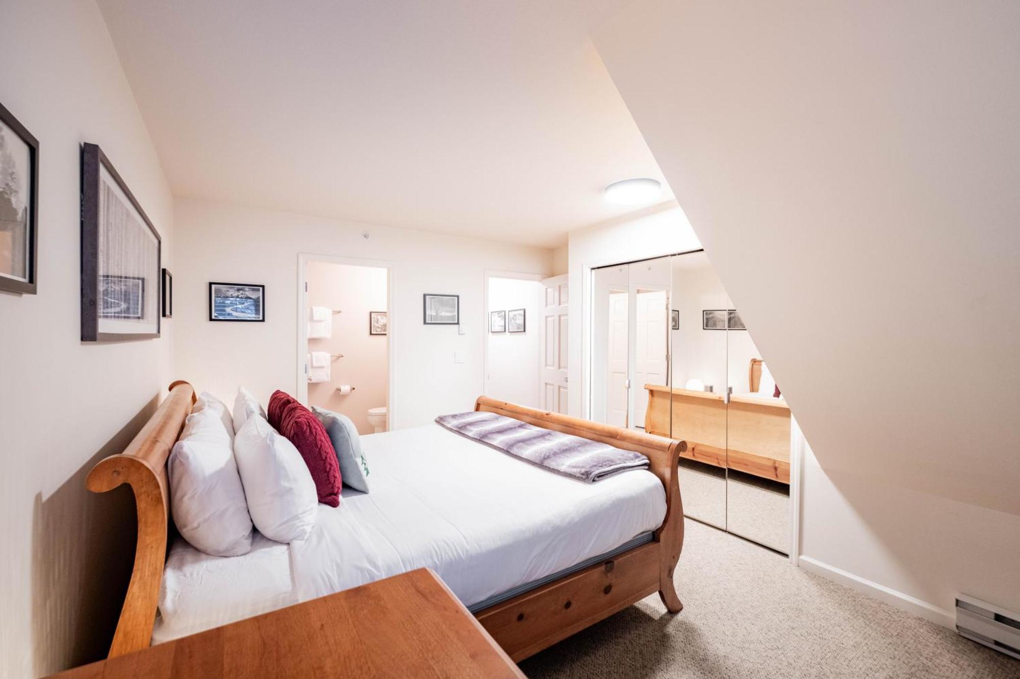 Sunpath By Outpost Whistler Villa Exteriör bild