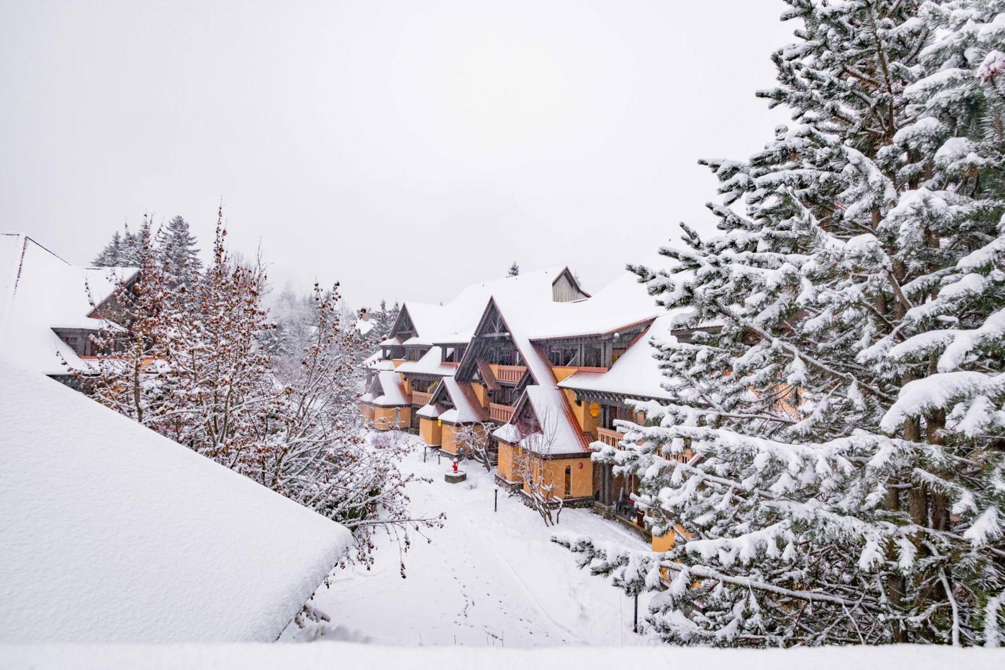 Sunpath By Outpost Whistler Villa Exteriör bild