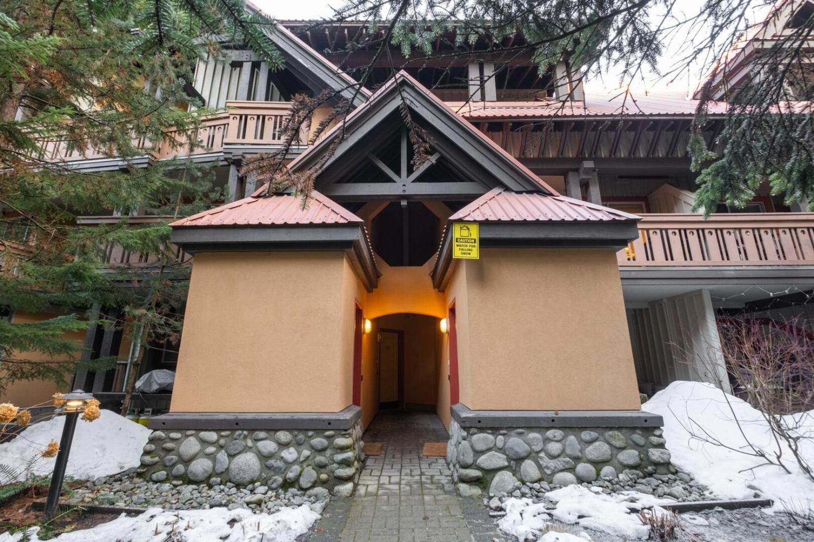 Sunpath By Outpost Whistler Villa Exteriör bild